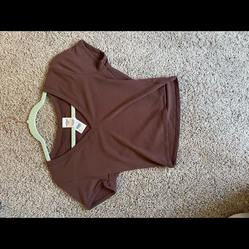 Brown Tillys top